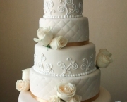 Classic-Wedding-Cake-570x350