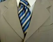 gravata-listrada-azul-para-noivo-13