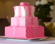 pink_wedding_cake_photo