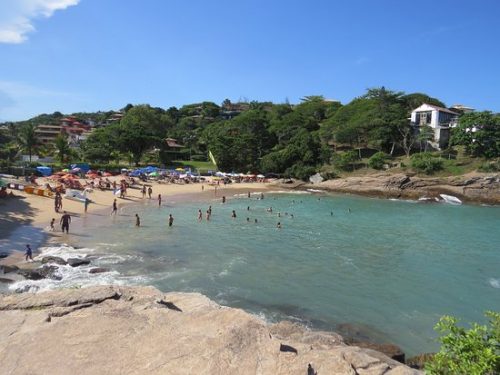 Praia Ferradurinha