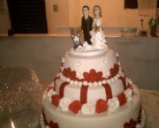 foto-bolo-de-casamento-branco-e-vermelho-02
