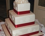 foto-bolo-de-casamento-branco-e-vermelho-09