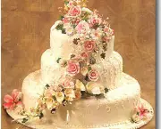 bolo-de-casamento-decorado-com-flores
