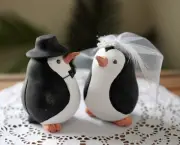 custom-wedding-cake-toppers-handmade-penguins-wct005.jpg