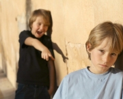 Como Perceber que o Filho Sofre Bullying (7)