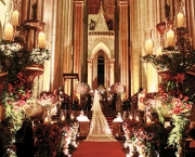 igreja-decorada-com-velas-8