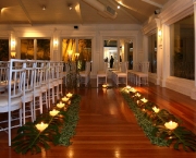 igreja-decorada-com-velas-9