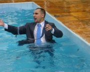 foto-noivos-na-piscina-12