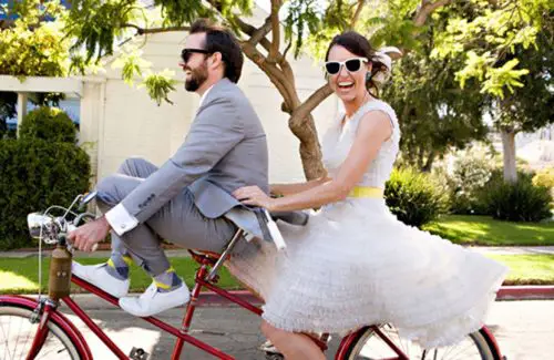 Entrando de Bicicleta no Casamento 
